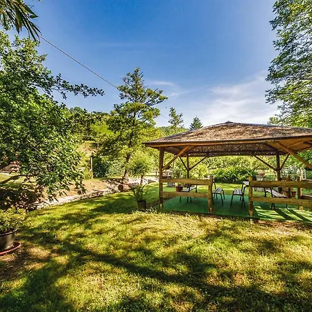 5 Bedroom Amazing In Partina Ar Tatil Evi