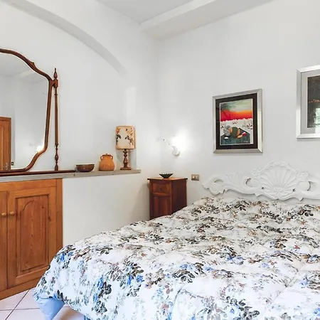別荘 5 Bedroom Amazing In Partina Ar